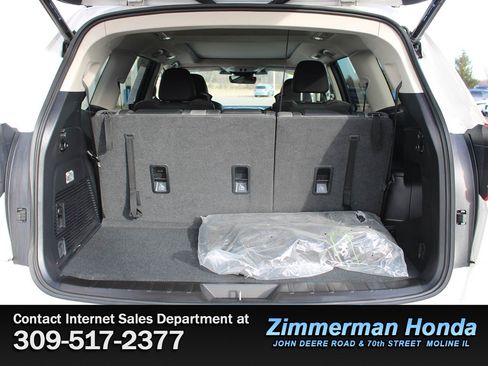 Used 2024 Subaru Ascent Onyx Edition image 6