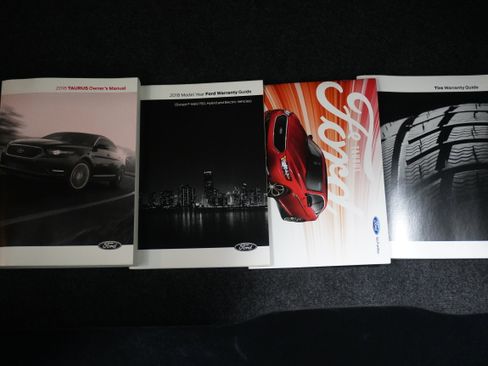 Used 2018 Ford Taurus SE image 21