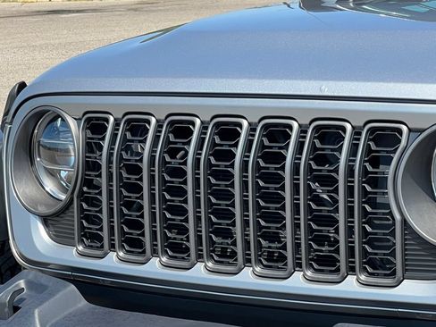 Used 2020 Jeep Wrangler Unlimited Sport S AWD/4WD image 34
