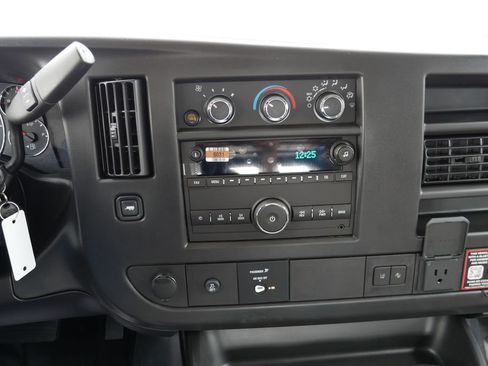 New 2026 Chevrolet Express 2500 image 14