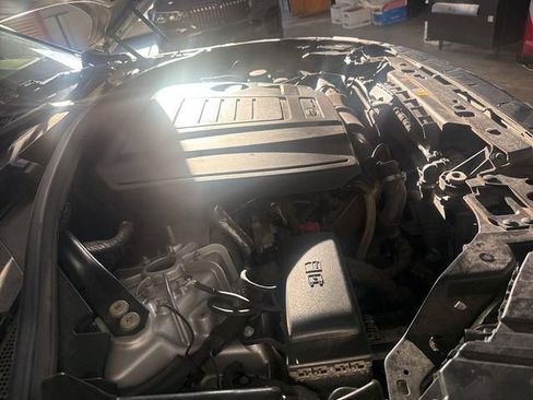 Used 2021 Land Rover Range Rover Velar S image 32