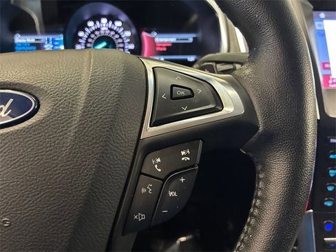 Used 2019 Ford Edge Titanium w/ Equipment Group 301A image 14