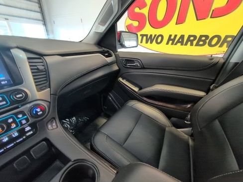 Used 2015 Chevrolet Suburban LT w/ Luxury Package AWD/4WD image 26