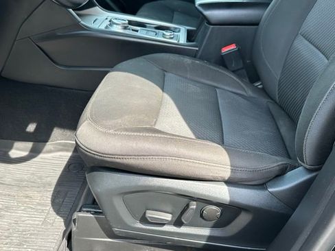 Used 2022 Ford Explorer XLT AWD/4WD image 14