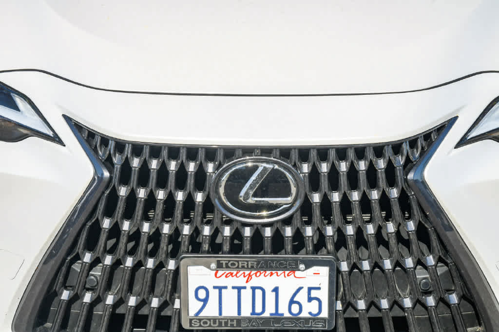 Used 2025 Lexus NX 250 FWD w/ Accessory Package (K3) image 5