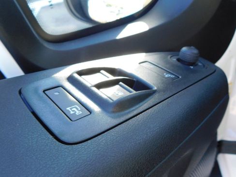 Used 2024 RAM ProMaster 3500 w/ Convenience Group image 12