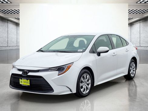 Used 2023 Toyota Corolla LE FWD image 11