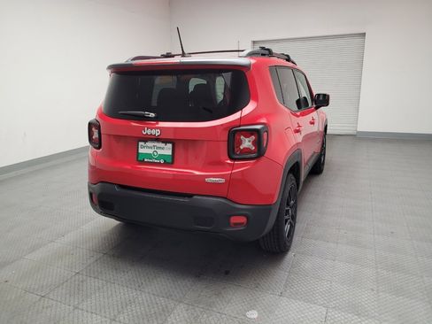 Used 2016 Jeep Renegade Latitude image 7
