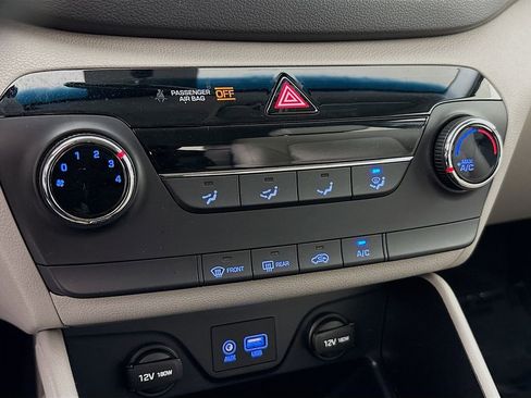 Used 2016 Hyundai Tucson SE w/ Option Group 02 AWD/4WD image 17