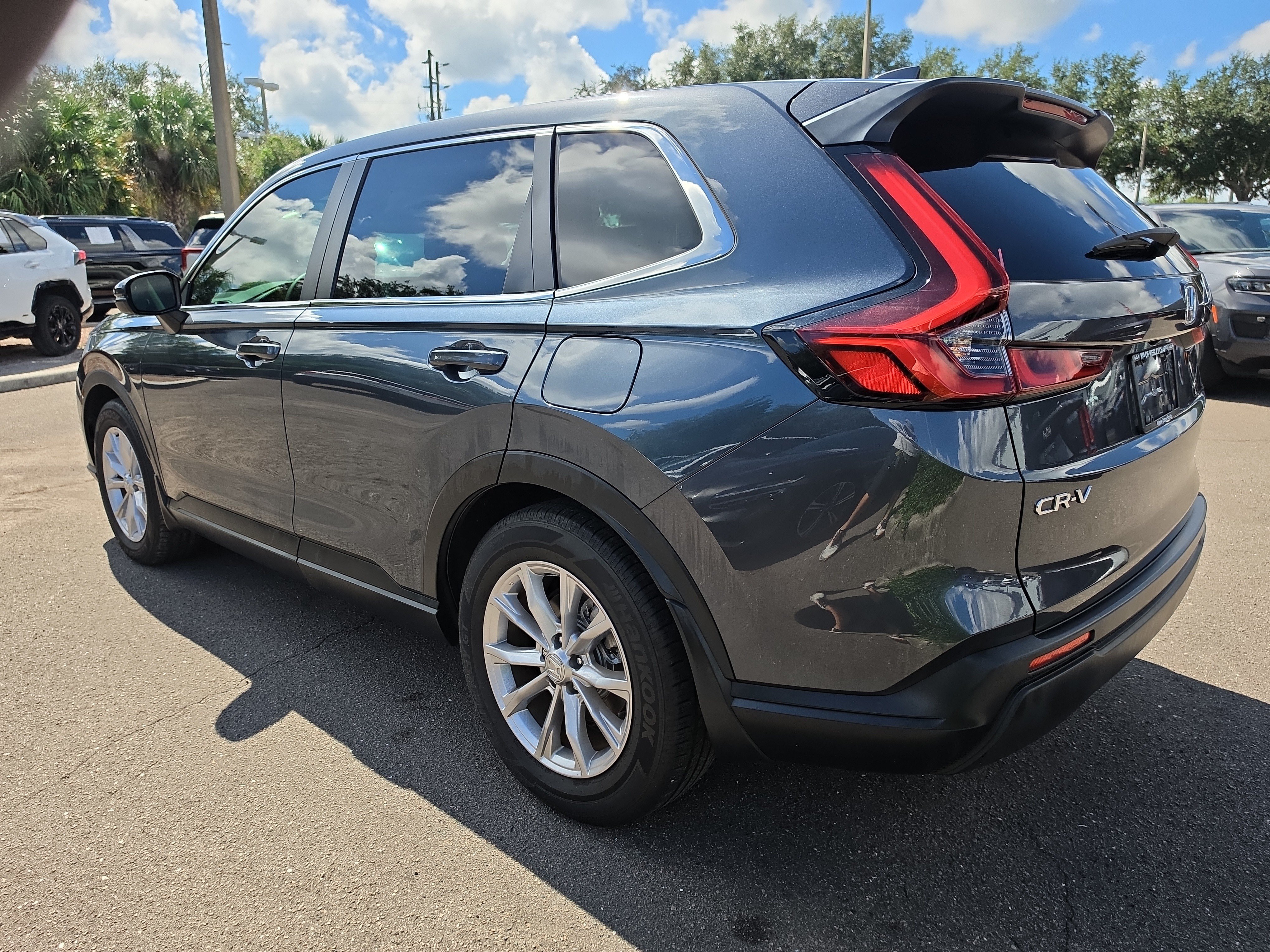 Used 2024 Honda CR-V EX image 6
