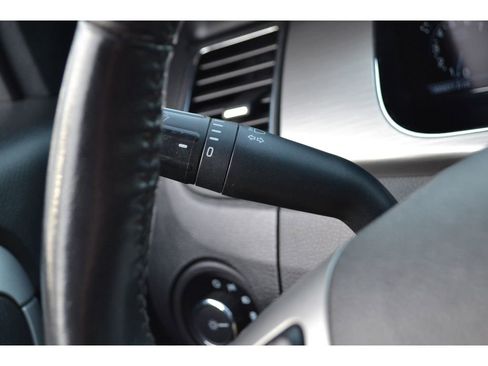 Used 2016 Ford Taurus SEL w/ Equipment Group 201A image 17