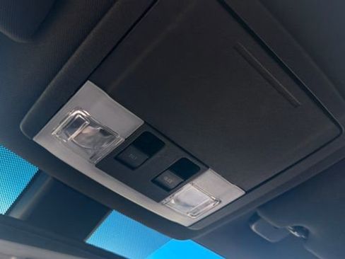 Used 2013 Ford Taurus SHO image 26