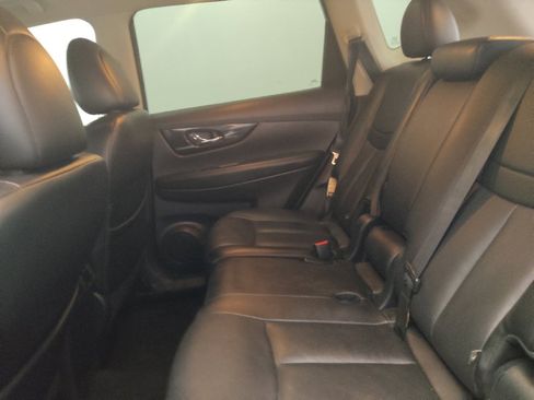 Used 2020 Nissan Rogue SL w/ Premium Package FWD image 18