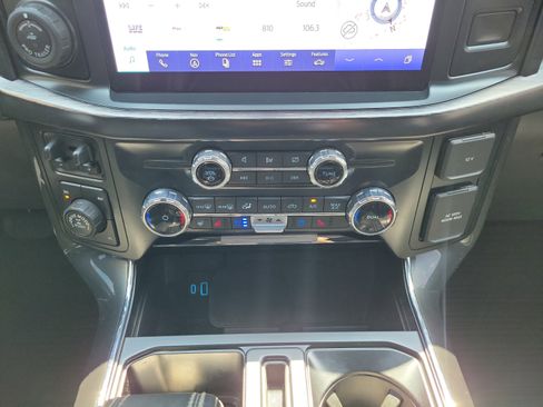Used 2022 Ford F150 Lariat w/ Equipment Group 502A High AWD/4WD image 15