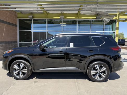 Used 2025 Nissan Rogue SL w/ SL Premium Package AWD/4WD image 7