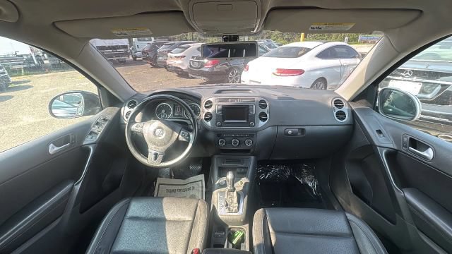 Used 2016 Volkswagen Tiguan R-Line FWD image 21