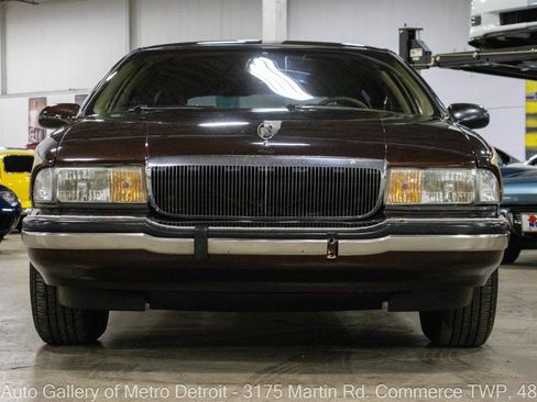 Used 1996 Buick Roadmaster Estate image 12