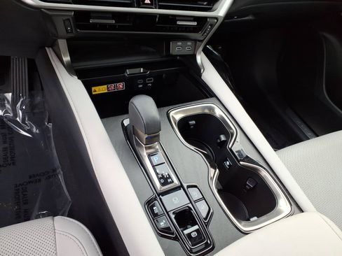 Used 2023 Lexus RX 350 Premium w/ Accessory Package AWD/4WD image 11