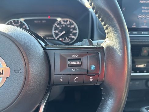 Used 2021 Nissan Rogue SV w/ Premium Package image 28