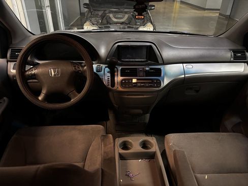 Used 2010 Honda Odyssey EX image 12