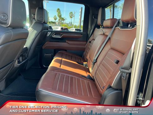 Used 2024 GMC Sierra 2500 Denali Ultimate image 26