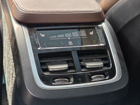 Used 2019 Volvo XC90 T6 Momentum w/ Protection Package Premier AWD/4WD image 15