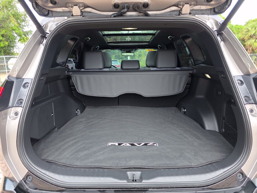 Certified 2026 Toyota RAV4 XSE w/ Panoramic Sun Roof Package AWD/4WD image 19