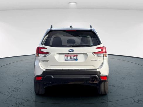 Used 2024 Subaru Forester Premium image 7