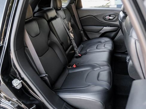 Used 2022 Jeep Cherokee Latitude Lux image 47