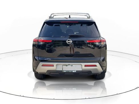 Used 2024 Nissan Pathfinder SL w/ SL Premium Package FWD image 6