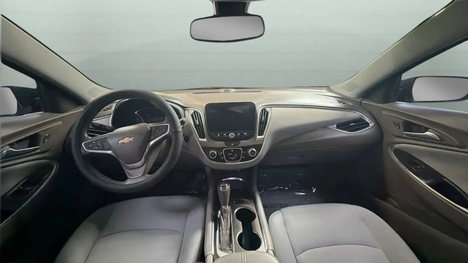 Used 2018 Chevrolet Malibu LT FWD image 9