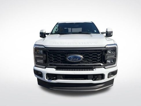 Used 2023 Ford F250 Lariat w/ Sport Appearance Package image 3