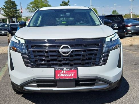 New 2026 Nissan Pathfinder Platinum AWD/4WD image 5