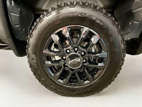 Used 2026 Chevrolet Silverado 2500 Custom w/ Custom Value Package image 30