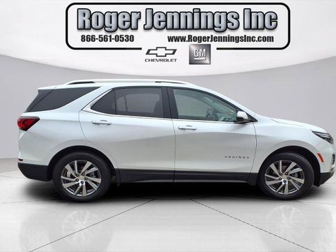 Used 2024 Chevrolet Equinox Premier image 27