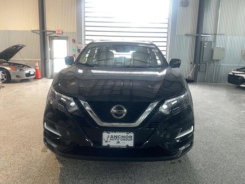 Used 2022 Nissan Rogue Sport SL w/ Premium Package AWD/4WD image 2
