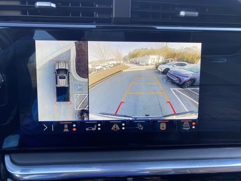 Used 2024 GMC Sierra 2500 Denali Ultimate image 28