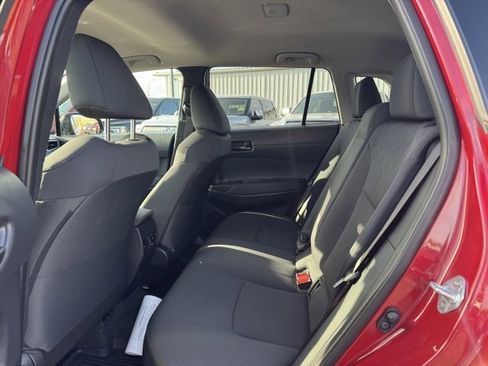 Certified 2024 Toyota Corolla Cross LE image 30
