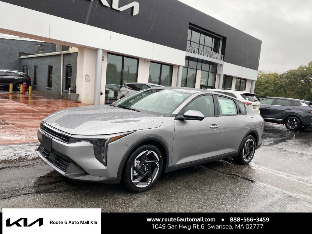 New 2026 Kia K4 EX FWD image 1