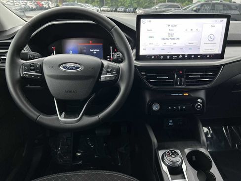 Used 2023 Ford Escape Active w/ Tech Pack #1 FWD image 8