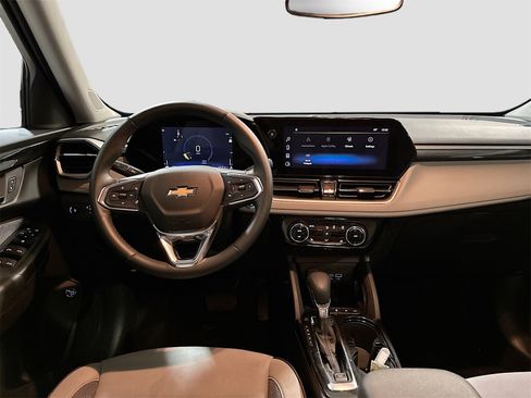 Used 2024 Chevrolet TrailBlazer LT w/ Convenience Package image 22