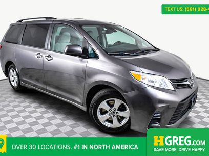 Used 2018 Toyota Sienna LE