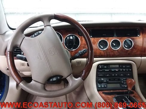 Used 2003 Jaguar XK8 Coupe image 10