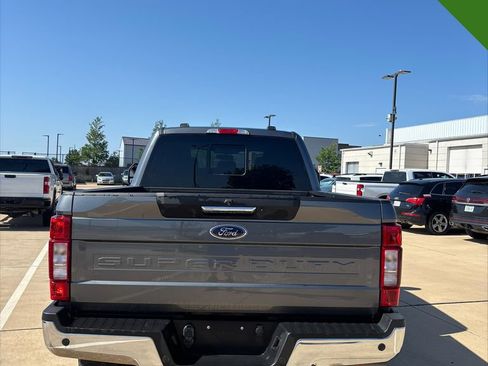 Used 2022 Ford F250 Lariat w/ Lariat Value Package AWD/4WD image 4