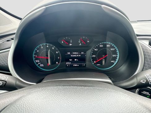 Used 2025 Chevrolet Malibu LT FWD image 13
