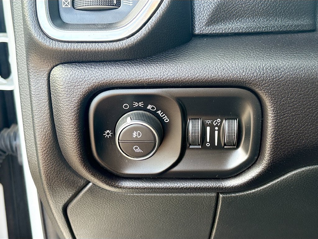 Used 2022 RAM 2500 Laramie AWD/4WD image 10