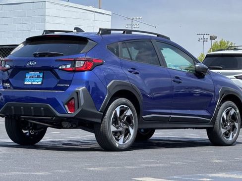 Used 2025 Subaru Crosstrek 2.5i Limited w/ Crosstrek Mirror Package AWD/4WD image 4