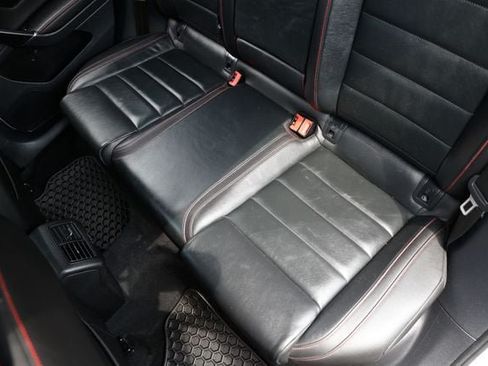 Used 2019 Volkswagen GTI SE FWD image 13