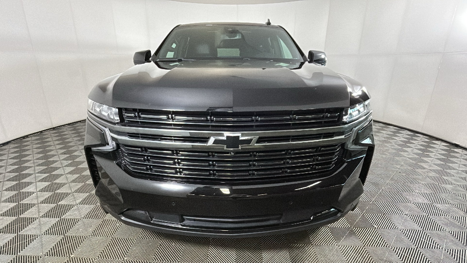 Used 2021 Chevrolet Tahoe RST w/ Luxury Package AWD/4WD image 9