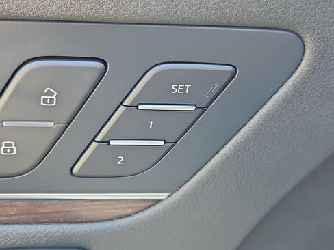 Certified 2023 Audi Q5 2.0T Premium w/ Convenience Package AWD/4WD image 14
